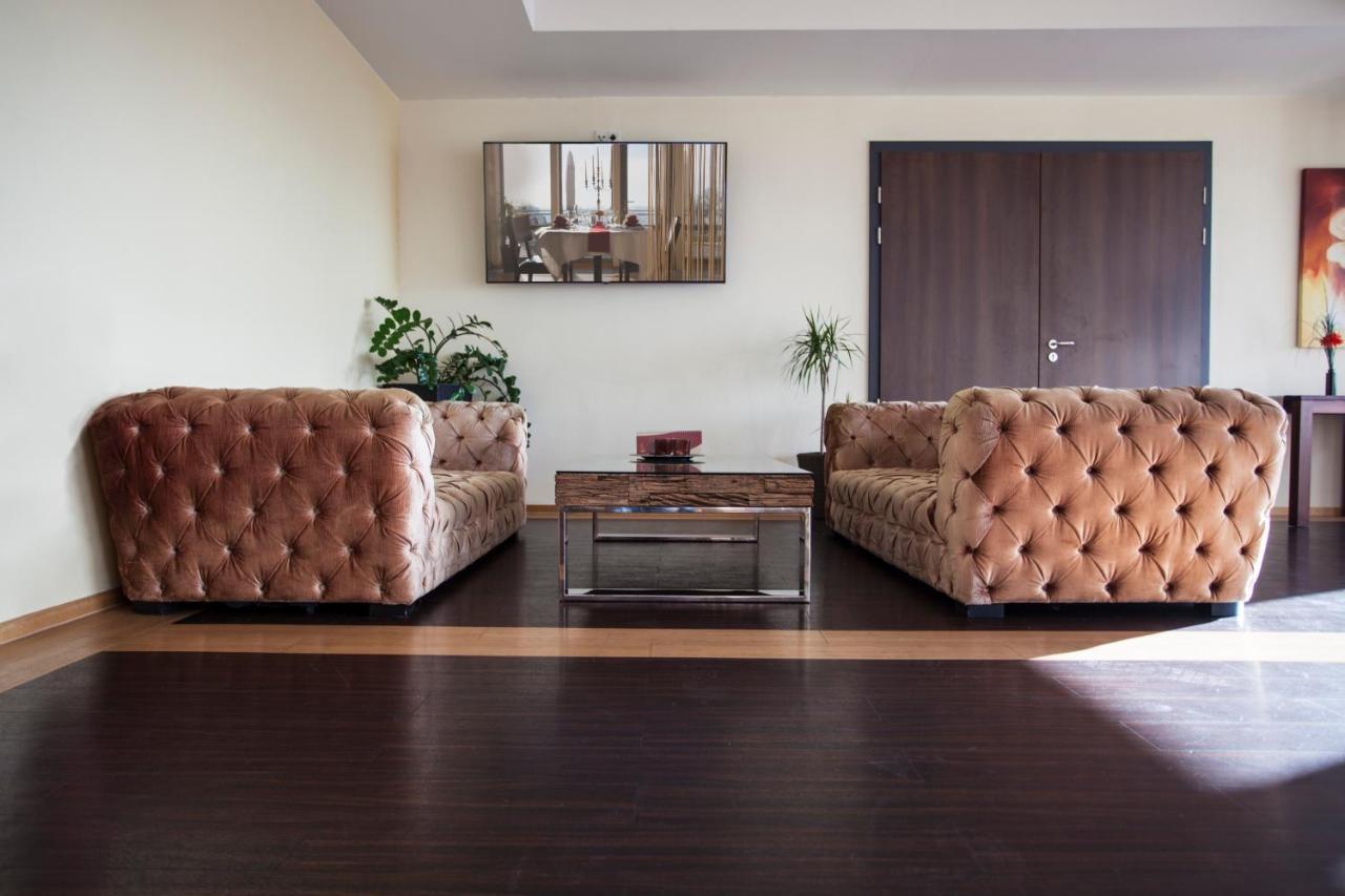 Phoenix Hotel Bergneustadt ภายนอก รูปภาพ