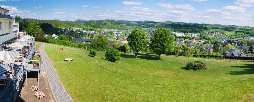 Phoenix Hotel Bergneustadt ภายนอก รูปภาพ