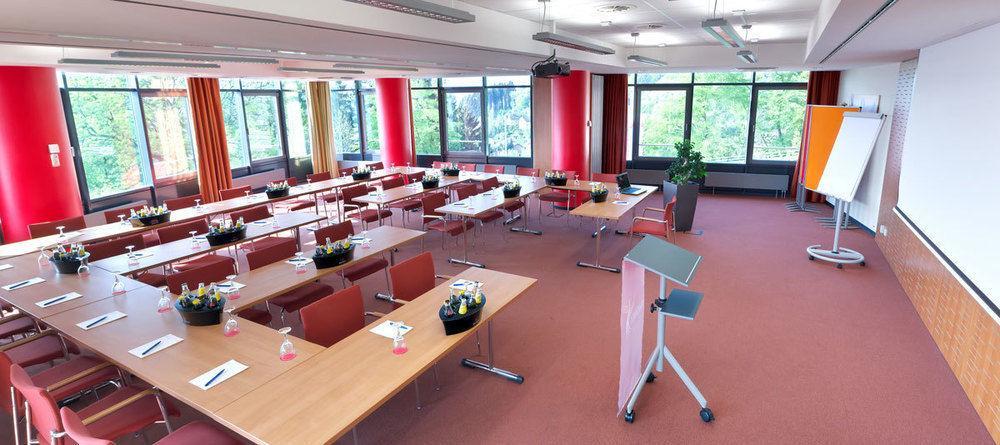 Phoenix Hotel Bergneustadt ภายนอก รูปภาพ