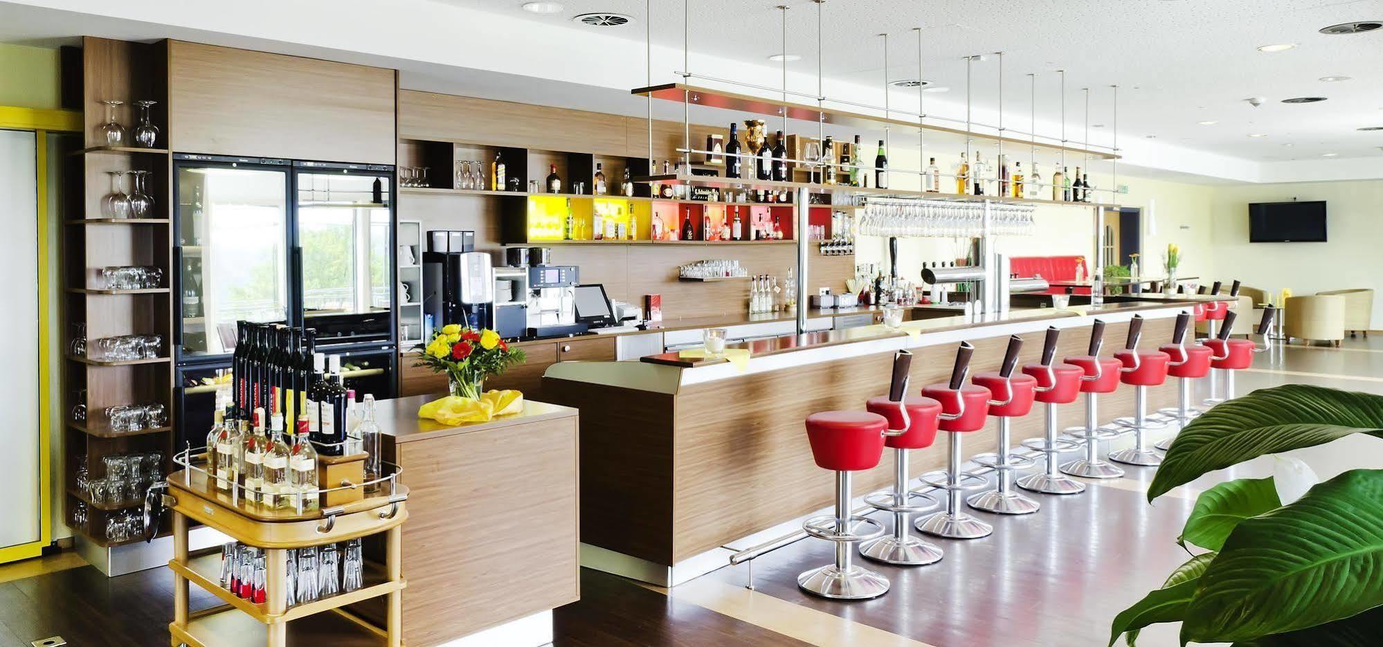 Phoenix Hotel Bergneustadt ภายนอก รูปภาพ